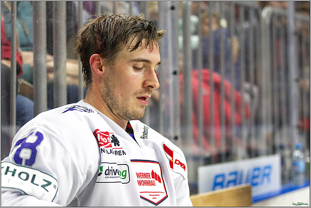 PENNY DEL;  Koelner Haie - Schwenninger Wild Wings; Koeln, 08.10.2021